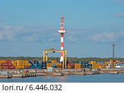 Паромно-перегрузочный комплекс ООО "Моби Дик". Радио-диспетчерская башня. Кронштадт (2014 год). Редакционное фото, фотограф Румянцева Наталия / Фотобанк Лори