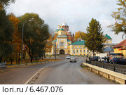 Покровский Хотьковский монастырь осенью (2014 год). Редакционное фото, фотограф Дмитрий Неумоин / Фотобанк Лори