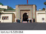 Смена караула у Главных ворот Королевского дворца. Рабат. Марокко (2013 год). Редакционное фото, фотограф Сергей Афанасьев / Фотобанк Лори