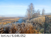 Туманное ноябрьское утро на реке Уче (2014 год). Стоковое фото, фотограф Елена Коромыслова / Фотобанк Лори