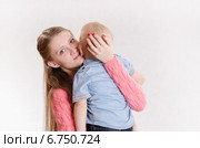 Мама жалеет своего маленького сына. Стоковое фото, фотограф Иванов Алексей / Фотобанк Лори