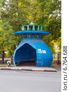 Город Сердобск. Автобусная остановка причудливой формы (2014 год). Стоковое фото, фотограф Сергей Лаврентьев / Фотобанк Лори