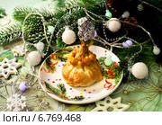 Куриная ножка в тесте к новогоднему столу. Стоковое фото, фотограф ElenArt / Фотобанк Лори