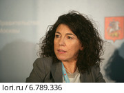 Конференция "Контрактная система Москвы: власть и бизнес против коррупции". Руководитель проекта "Сравнение государственных закупок" Всемирного банка Федерика Салиола. (2014 год). Редакционное фото, фотограф Александр С. Курбатов / Фотобанк Лори