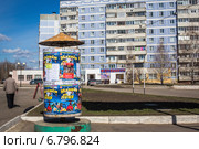Рекламная тумба. Сасово, Рязанская область (2014 год). Редакционное фото, фотограф Марина Круглякова / Фотобанк Лори