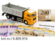 purchase contract for new truck. Стоковое фото, фотограф Erwin Wodicka / Фотобанк Лори