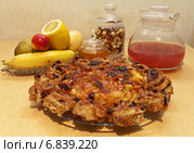 Постные рогалики, яблочный пирог, фрукты, орехи и кисель. Стоковое фото, фотограф Виктория Катьянова / Фотобанк Лори