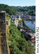Панорама города Буйон (Bouillon) со стен средневековой крепости. Бельгия (2013 год). Стоковое фото, фотограф Татьяна Федулова / Фотобанк Лори
