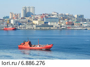 Виды Владивостока, танкер Березовнефть в Японском море (2015 год). Редакционное фото, фотограф Овчинникова Ирина / Фотобанк Лори