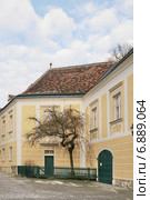 Цистерцианское аббатство Хайлигенкройц (монастырь Святого Креста). Stift Heiligenkreuz. Австрия (2014 год). Редакционное фото, фотограф stargal / Фотобанк Лори