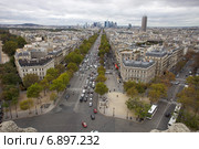 Улицы Парижа с высоты Триумфальной арки (2011 год). Редакционное фото, фотограф Яна Королёва / Фотобанк Лори