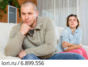 Couple quarrel at home. Стоковое фото, фотограф Яков Филимонов / Фотобанк Лори