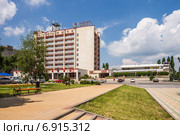 Гостиница "Амакс Отель Азов" (2014 год). Редакционное фото, фотограф Борис Панасюк / Фотобанк Лори