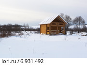 Приостановленное на зиму строительство частного дома. Стоковое фото, фотограф Николай Мухорин / Фотобанк Лори