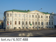 Москва. Улица Воздвиженка, дом 18/9. Главный дом бывшей усадьбы Шаховского- Краузе-Осиповских (2014 год). Стоковое фото, фотограф Елена Коромыслова / Фотобанк Лори