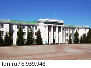 Городской Акимат (Городская Администрация). Кокчетав (Кокшетау). Казахстан (2014 год). Стоковое фото, фотограф Александр Тараканов / Фотобанк Лори
