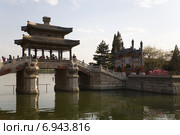 Летний Императорский дворец в Пекине. Китай (2011 год). Редакционное фото, фотограф Владимир Чинин / Фотобанк Лори