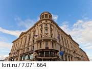 Отель Бристоль (1901 г.) на центральной улице Краковское Предместье в Варшаве, Польша. Архитектор Wladyslaw Marconi (2014 год). Редакционное фото, фотограф Иван Марчук / Фотобанк Лори