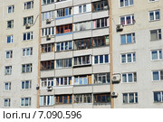 Четырнадцатиэтажный двухподъездный панельный жилой дом серии П-30. Студёный проезд, 1, корпус 1. Москва (2015 год). Редакционное фото, фотограф lana1501 / Фотобанк Лори