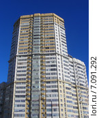 Жилой комплекс «Солнце». Ельнинская улица, 28. Москва (2015 год). Редакционное фото, фотограф lana1501 / Фотобанк Лори