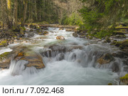 Бурлящая река Хаджибей в горах Кавказа. Стоковое фото, фотограф Алексей Бок / Фотобанк Лори