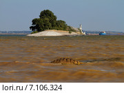 Восточная дамба с маяком в Цимлянском водохранилище. Стоковое фото, фотограф A Челмодеев / Фотобанк Лори