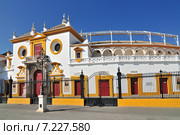 Spain, Andalusia, Sevilla, Plaza de Toros de la Real Maestranza de Caballeria de Sevilla, the Baroque facade of the bullring. Стоковое фото, агентство BE&W Photo / Фотобанк Лори