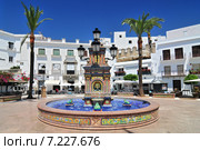 Ceramic tile water feature in the Plaza de Espana, Vejer de la Frontera, Costa de la Luz, Province of Cadiz, Andalusia. Стоковое фото, агентство BE&W Photo / Фотобанк Лори