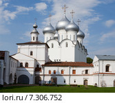 Город Вологда. Архиерейский двор Вологодского кремля и Софийский собор (2008 год). Редакционное фото, фотограф Солодовникова Елена / Фотобанк Лори