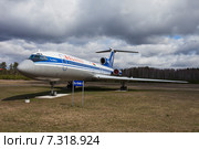 Республика Беларусь. Национальный аэропорт Минск. Самолёт Ту-154Б-2 (2015 год). Редакционное фото, фотограф Литвяк Игорь / Фотобанк Лори