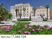Croatia, Split, Riva Promenade, Italian and British embassy and consulates in Split Croatia. Стоковое фото, агентство BE&W Photo / Фотобанк Лори