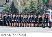 Парад Победы на Театральной площади в Ростове-на-Дону, посвященный 70-й годовщине Победы в Великой Отечественной войне (2015 год). Редакционное фото, фотограф Олег Пчелов / Фотобанк Лори
