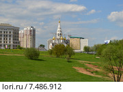 Строящийся храм в честь Иверской иконы Божьей Матери. Москва (2015 год). Редакционное фото, фотограф lana1501 / Фотобанк Лори