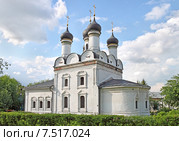 Церковь Покрова Пресвятой Богородицы в Братцево в Москве (2015 год). Стоковое фото, фотограф Сергей Соболев / Фотобанк Лори