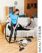 Girl cleaning with vaccuumcleaner. Стоковое фото, фотограф Яков Филимонов / Фотобанк Лори