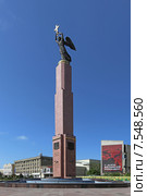 Памятник «Ангел-хранитель» на Александровской площади в Ставрополе (2015 год). Редакционное фото, фотограф Алексей Гусев / Фотобанк Лори