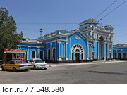 Железнодорожный вокзал в Ставрополе (2015 год). Редакционное фото, фотограф Алексей Гусев / Фотобанк Лори