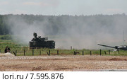 Кубинка. Парк "Патриот". Международный военно-технический форум Армия-2015. российский самоходный зенитный ракетно-пушечный комплекс (ЗРПК) Панцирь-С1. Стрельба. Редакционное видео, видеограф Мальцев Артур / Фотобанк Лори