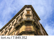 Красивый дом на площади Траяна (Piazza Foro Traiano) в Риме, Италия. Стоковое фото, фотограф Николай Кокарев / Фотобанк Лори