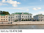 Особняк Харитоненко. Софийская набережная. Летний день. Москва (2015 год). Стоковое фото, фотограф E. O. / Фотобанк Лори