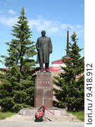 Нарьян-Мар, памятник Ленину (2015 год). Редакционное фото, фотограф Елена Боброва / Фотобанк Лори