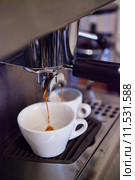 Espresso machine and cups. Стоковое фото, фотограф Elina Manninen / PantherMedia / Фотобанк Лори