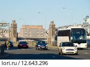 Синопская набережная и Большеохтинский мост. Санкт-Петербург (2015 год). Редакционное фото, фотограф Александр Щепин / Фотобанк Лори