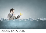 Businessman with duck. Стоковое фото, фотограф Sergey Nivens / Фотобанк Лори