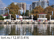 Морской причал в Сочи (2015 год). Редакционное фото, фотограф Наталья Краснобаева / Фотобанк Лори