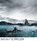Woman under water. Стоковое фото, фотограф Sergey Nivens / Фотобанк Лори