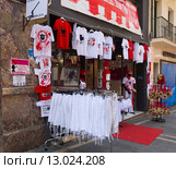Souvenirs of San Fermin feast in Pamplona (2015 год). Редакционное фото, фотограф Яков Филимонов / Фотобанк Лори