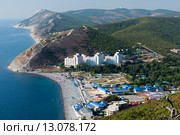 Вид на поселок Сукко у Черного моря с вершины холма. Стоковое фото, фотограф Алексей Бок / Фотобанк Лори