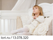 Resentful little girl. Стоковое фото, фотограф Мельников Дмитрий / Фотобанк Лори