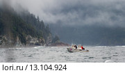 Fishing boat in the Pacific Ocean, Skeena-Queen Charlotte Regional District, Haida Gwaii, Graham Island, British Columbia, Canada. Стоковое фото, фотограф Keith Levit / Ingram Publishing / Фотобанк Лори